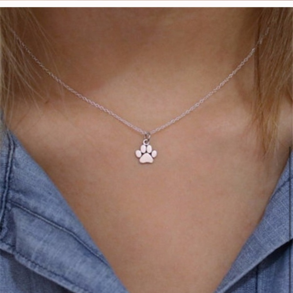 Paw Print Necklace πΎπ - Picture 4 of 4